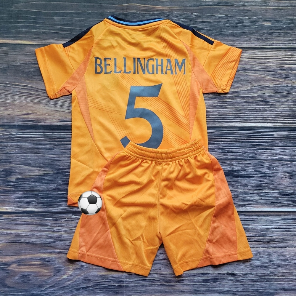 Real Madrid away kid's soccer uniform